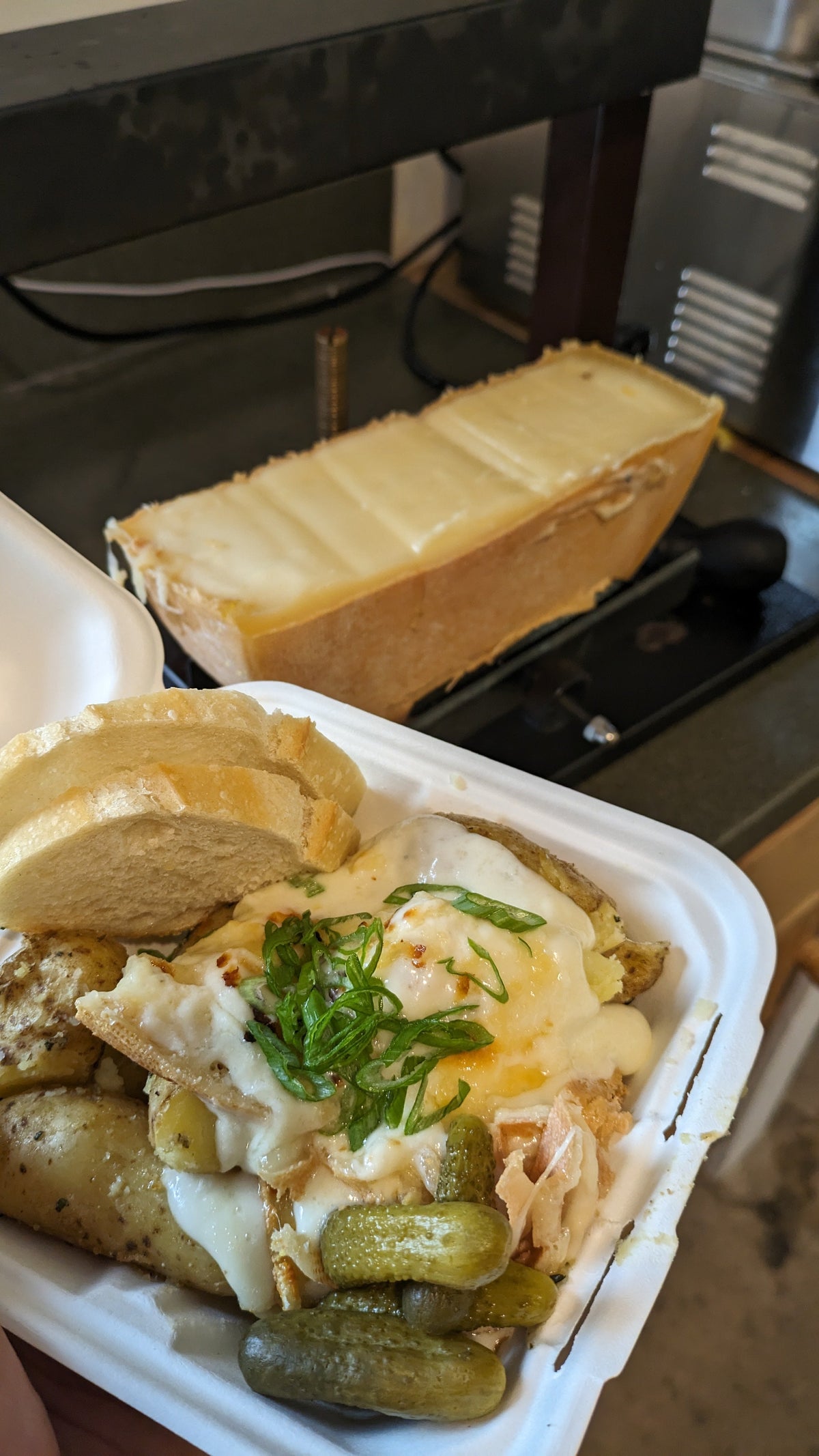 Traditional Raclette